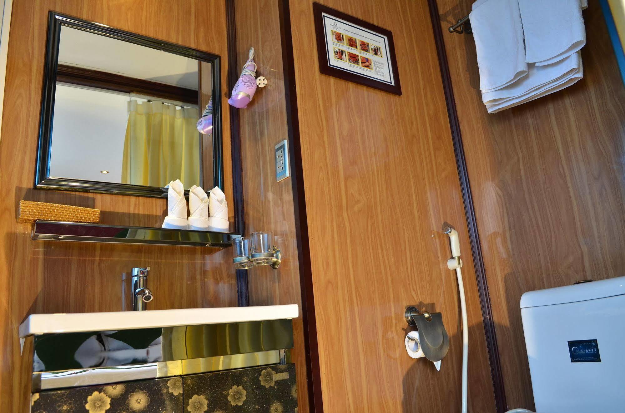Garden Bay Luxury Cruise Hotel Ha Long Exterior foto
