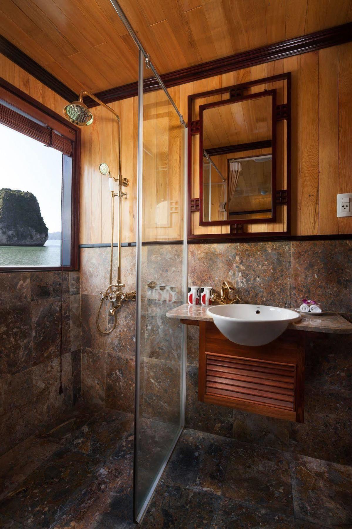 Garden Bay Luxury Cruise Hotel Ha Long Exterior foto