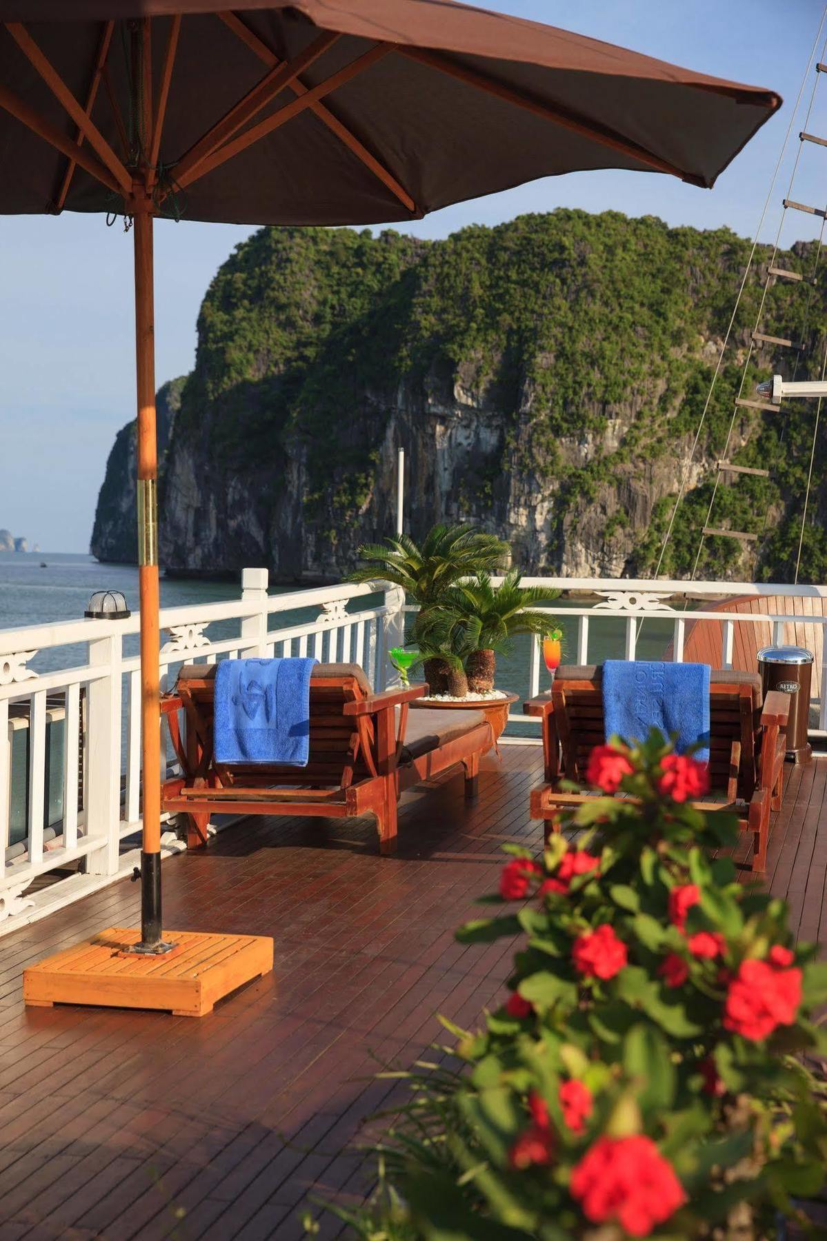 Garden Bay Luxury Cruise Hotel Ha Long Exterior foto
