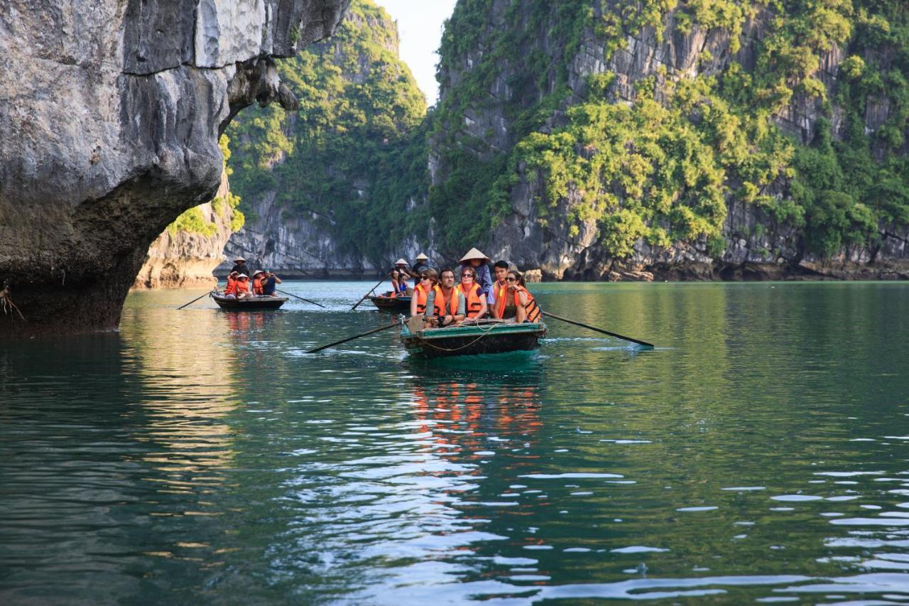 Garden Bay Luxury Cruise Hotel Ha Long Exterior foto