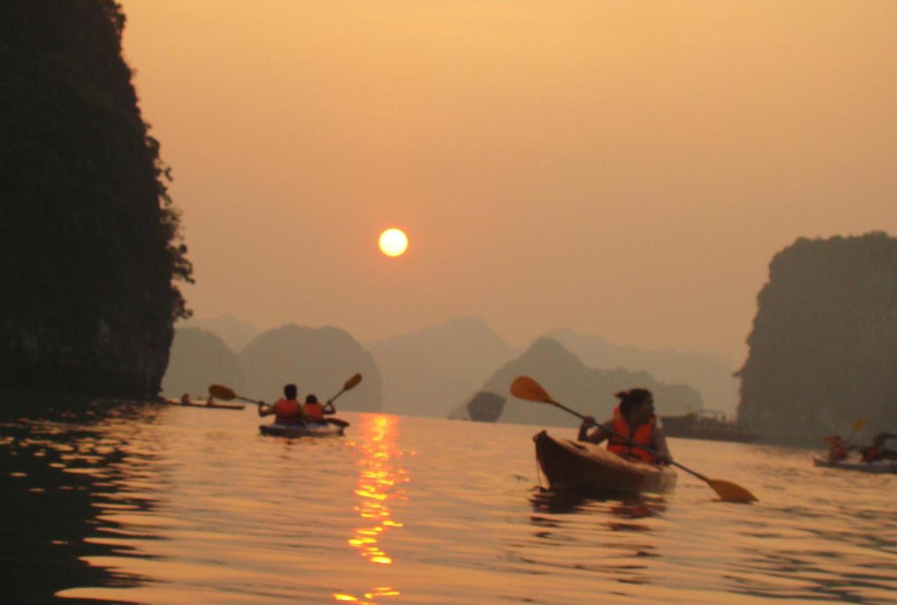 Garden Bay Luxury Cruise Hotel Ha Long Exterior foto